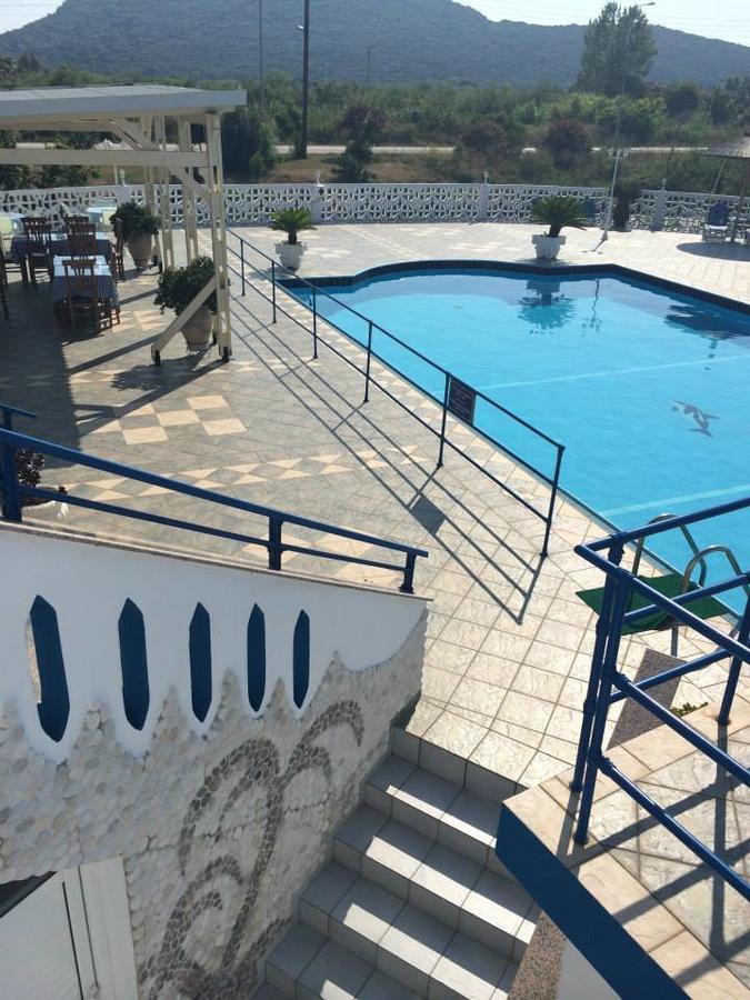 Gogas Palace Apart otel Ammoudia Dış mekan fotoğraf